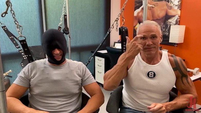 Kinky Bites Gay: Podcast Pervert: Dallas Steele Gets Got!