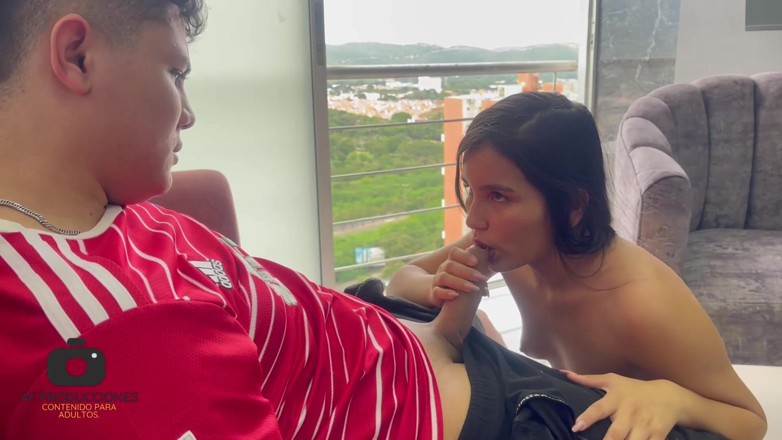 JazminPalvin: Popołudnie filmów z moją młodą przyrodnią siostrą i w końcu...