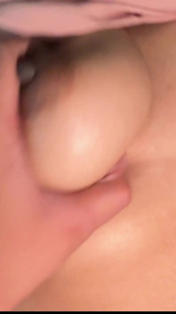 Aku ngentot memek sempit adik tiriku sampai dia crot di dalam memeknya