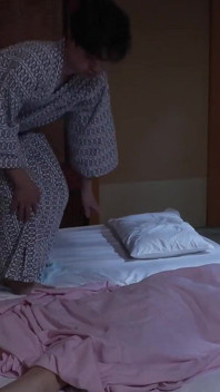 Dvoudenní jednorázový výlet s mojí nenasytnou tetou ... koláče po dojení do sucha a probuzení k sexu. Kapitola.1
