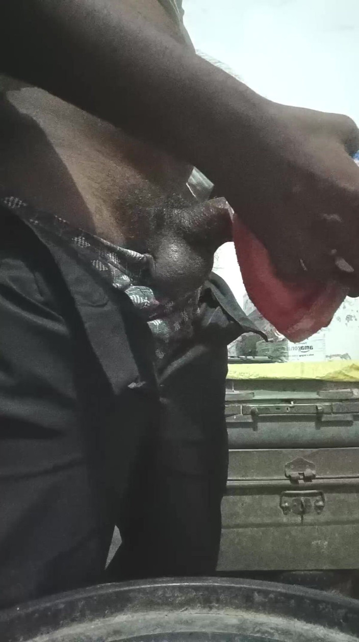 Beckett: New Video Desi Boy Handjob with Oil