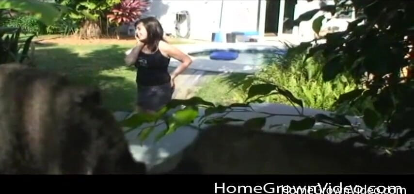 Homegrown Handjob: Dixie gives Jack a firm outdoor handjob