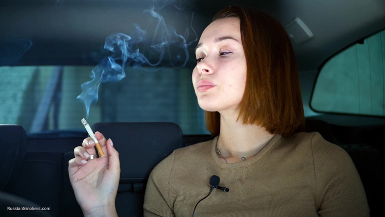 Russian Smokers: Sexy Russian Babe Smoking Cigarette Natural Setting