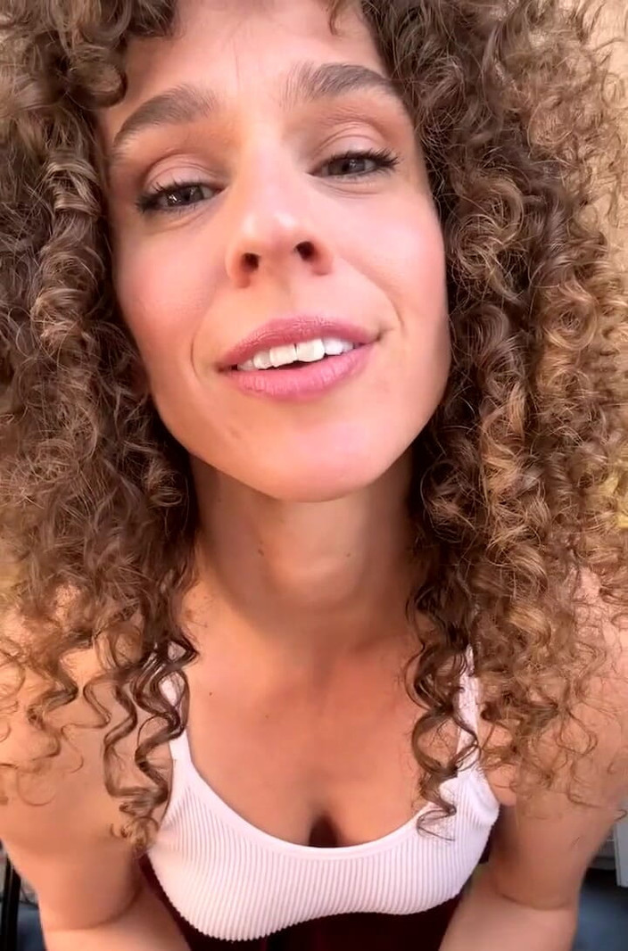 VibeWithMommy: Hola chicos, quería acercarme a ustedes y invitaros a ayudarme...