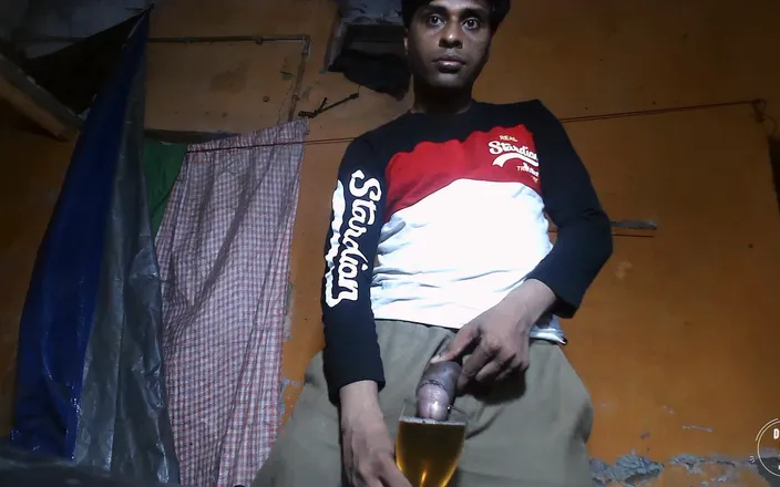 Desiboy110Ankit: Piss Drinking Porn