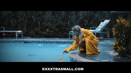 Exxxtra Small: 그녀의 작은 젖탱이를 원해