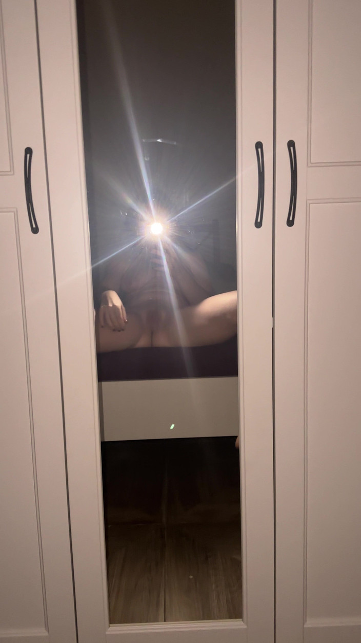 SweetLucy96: Petite salope en chaleur