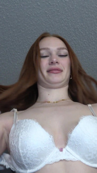 Tad Pole Gibt Harley Love Eine Gesichtsbesamung