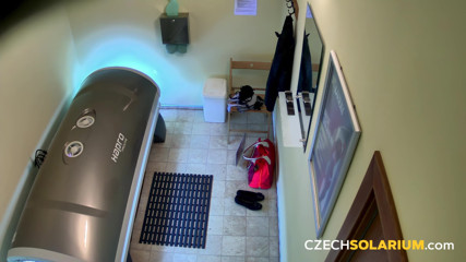 Czech Solarium: Czech Solarium 180: สาวผมบลอนด์เล่นกับหีเธออีกครั้ง