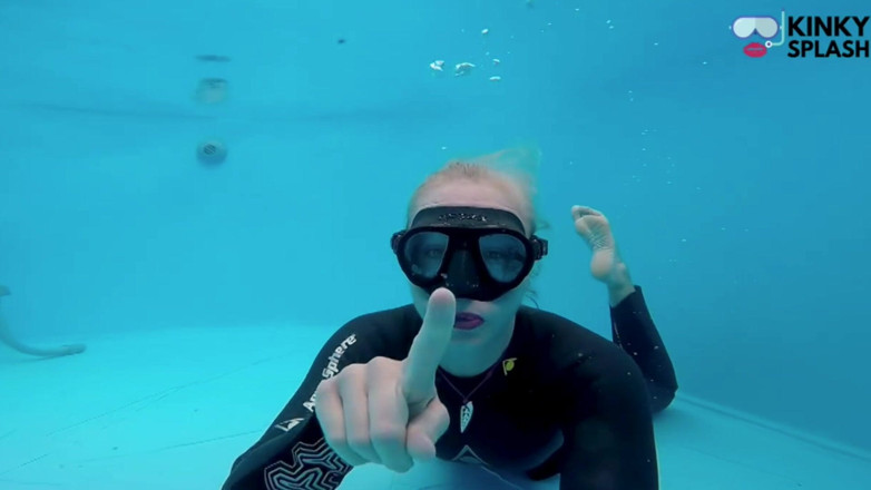 UKCuteGirl Lucy Lauren: Underwater Wetsuit JOI in My Private Pool