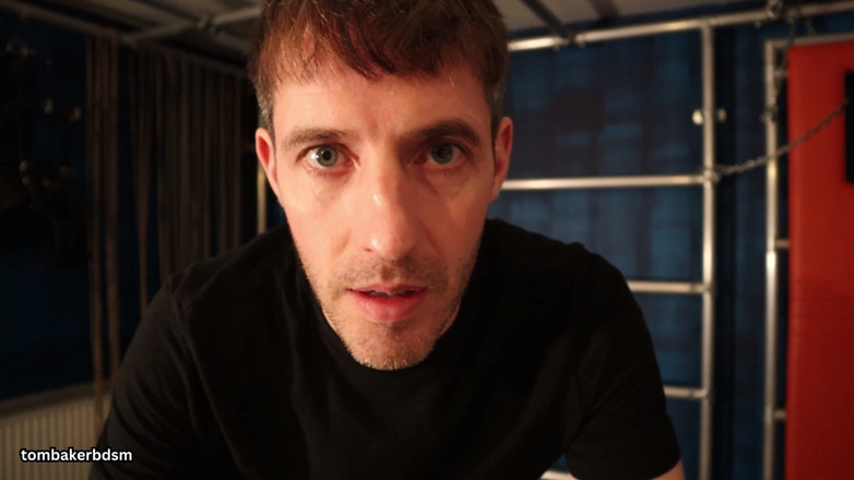TomBakerBDSM: POV - odlidštěné a předváděné