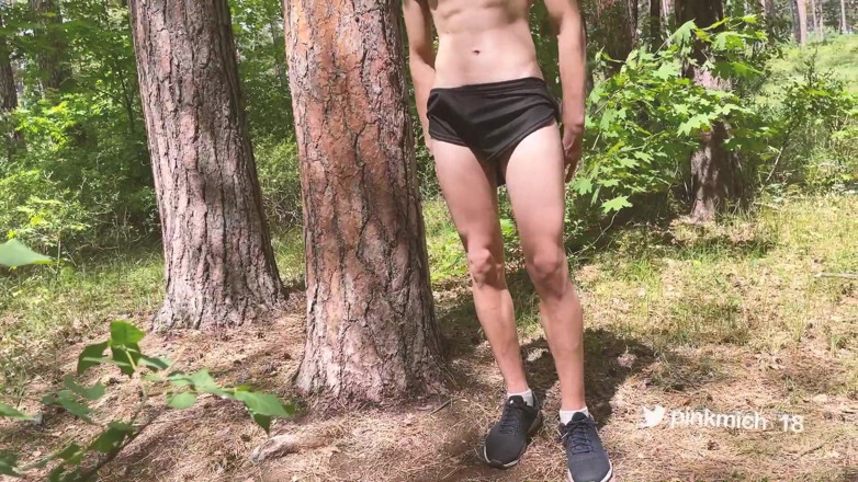 Redbearboy: Naked thing in a park