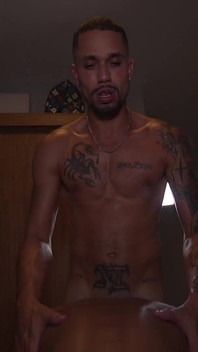 Велика дупа отримує трах! Велика сперма! Ricky Xl