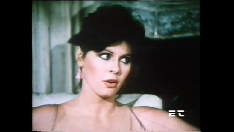 Vintage Usa: Вінтажний секс утрьох двох бісексуальних мамок відтраханий і кінчив у волохату пизду великим членом