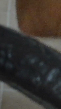 Cobras Day Thus. Naakte loopvlakmolen 2 doucht naakt bruinen met een buttplug muziek en meer.