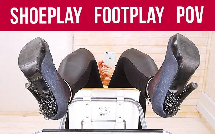 House of Era: Shoeplay and socks fetish bottom view - Ignore POV