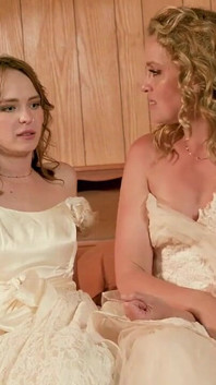 Interview: Marriage and Eloping Featuring Charlie Forde, Lilly Bell