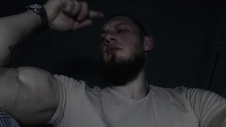 Hunky time: 내 이두근을 숭배해