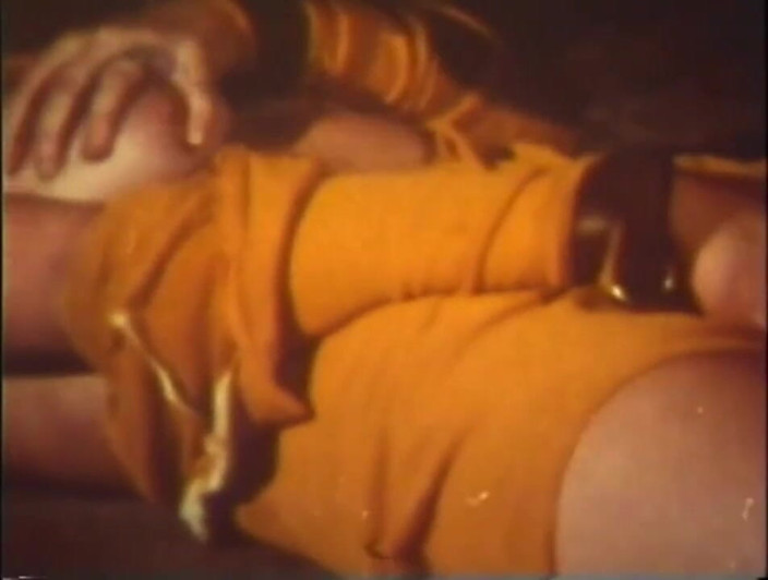 Vintage Usa: Vzácná šílená klasická BDSM scéna!