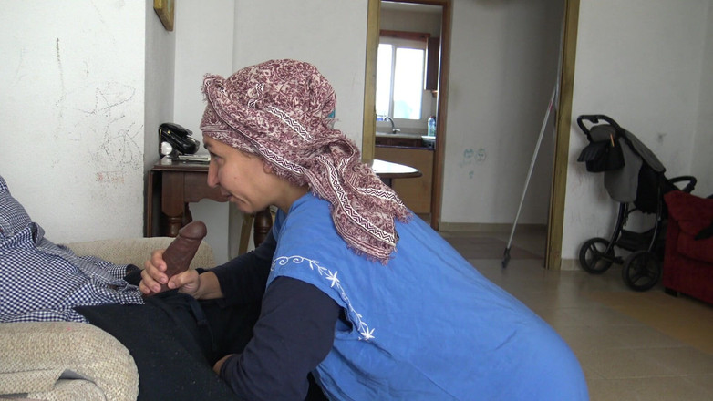 Souzan Halabi: Arabská muslimská kurdská Turečtina s černým imigrantem v Německu