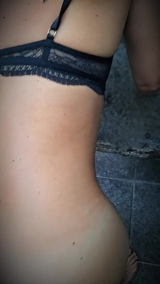 Mr_MrsRealCoupleX: MILF é lambida, fodida duro por um pau grande e abre...