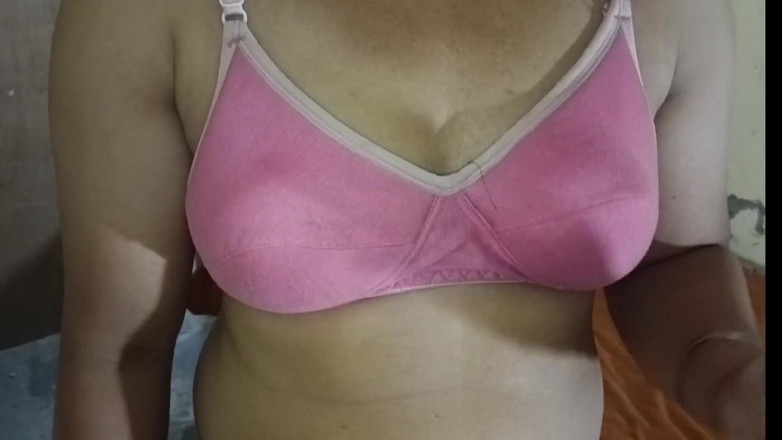 MHM: This Married Desi Bhabhi Is Lost in Her Fantasy