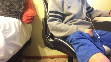 qaz11: handjob on cam-407