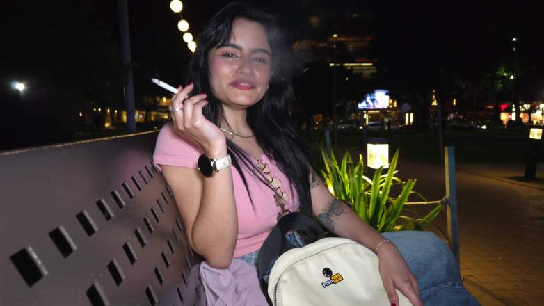 cxlila: Amateur Public Pickup: Latina Fan with Pornhub Backpack Gives Deepthroat...