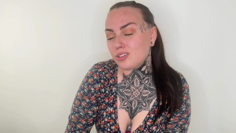 Miss Valentina: Kote hitam besar vs zakar putih kecil