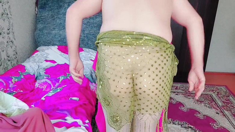 Kitty_Cross: Ladyboy ngon lành mông to shemale mông nóng bỏng tự đánh đòn đít...