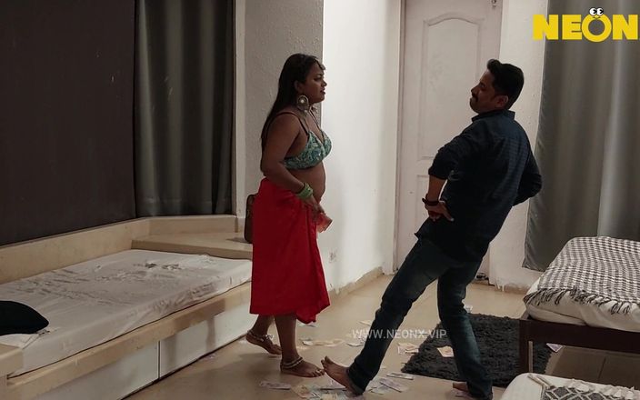 Indian Savita Bhabhi: Desi indischer tanz bala sex mit kunden!