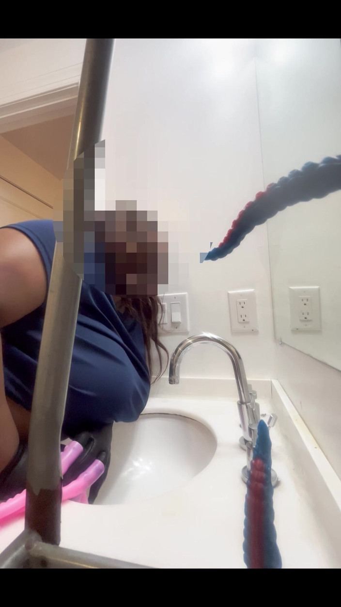 Anye Meshell: Jsem pomalu ošukaná mimozemšťany!