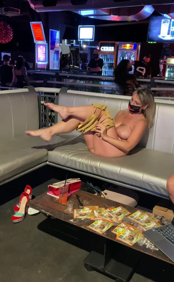 My Wife Luna: Di stan pribadi kami di Bergamosex