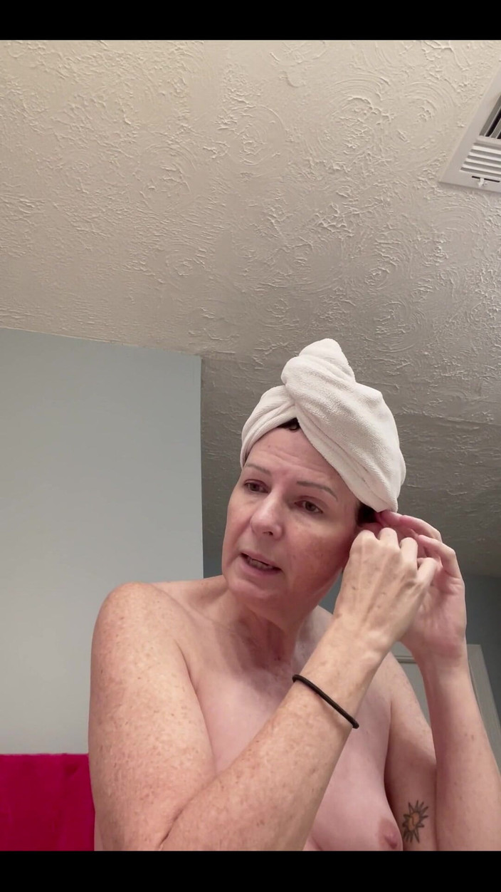 Beth Mc.Kenna: Happy Friday Guys!!