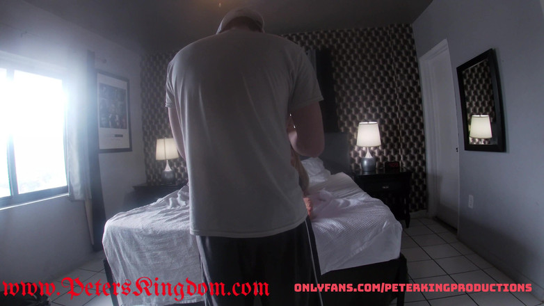 Peter's Kingdom: 与 18 岁的金发女郎的首次试镜 bts