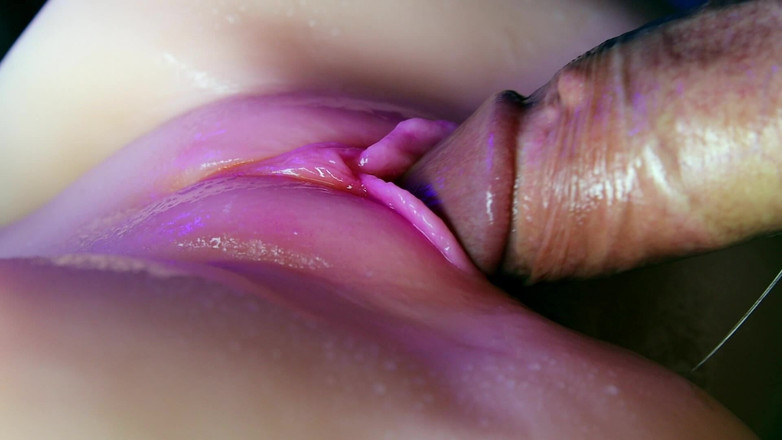 SEXY_GUYBEST: ジューシーマンコ接写で巨根の精子の一部を吸収してズルズル!