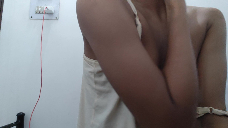 desigirl93: Gadis desi menggosok memek dan dubur