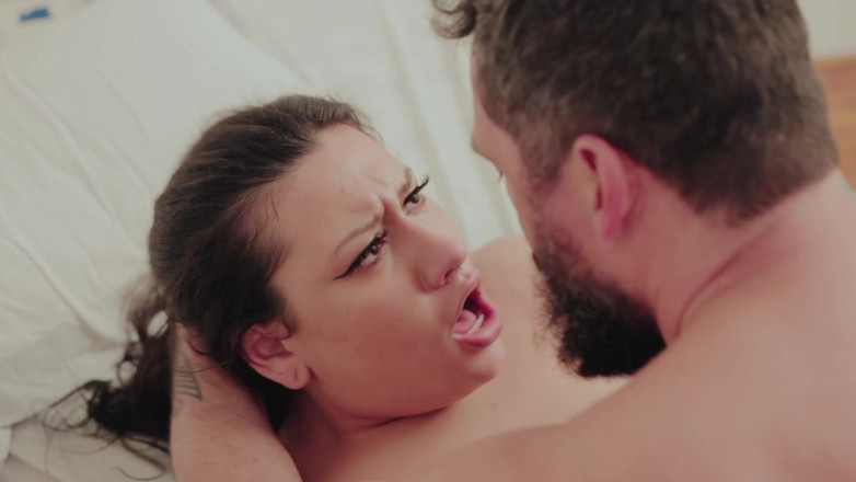 aquelemariooficial: Agatha Ludovino je zlobivá BBW, která miluje kouřit můj penis.