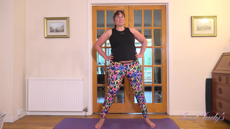 Aunt Judy's: Auntjudys - Temps D’entraînement Avec Ruby Cattrall, MILF Pulpeuse