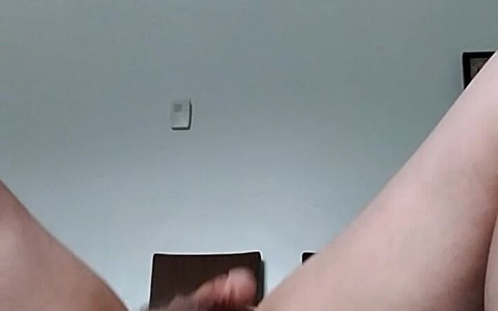 Sluttybottom101: Biorąc duży czarny dildo głęboko w cipce mojego chłopca i...