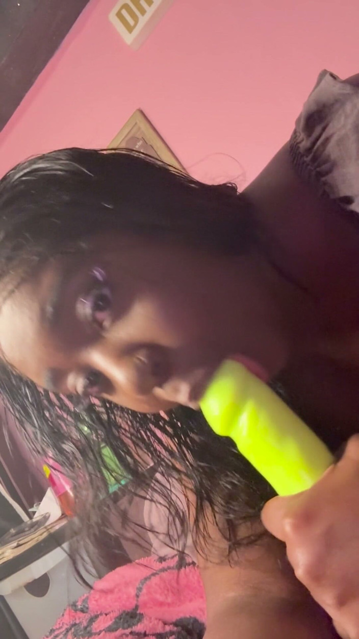 ALLIYAH ALECIA: Let Me Suck Your BBC Really Good Until You Cum...