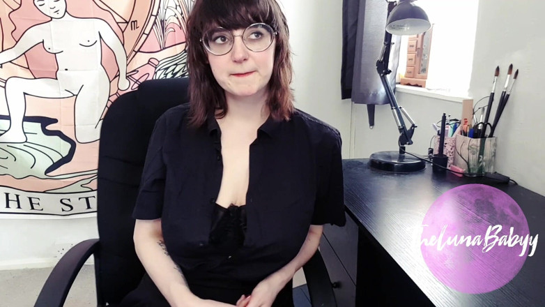 TheLunaBabyy: Barista promění Lunu v děvku