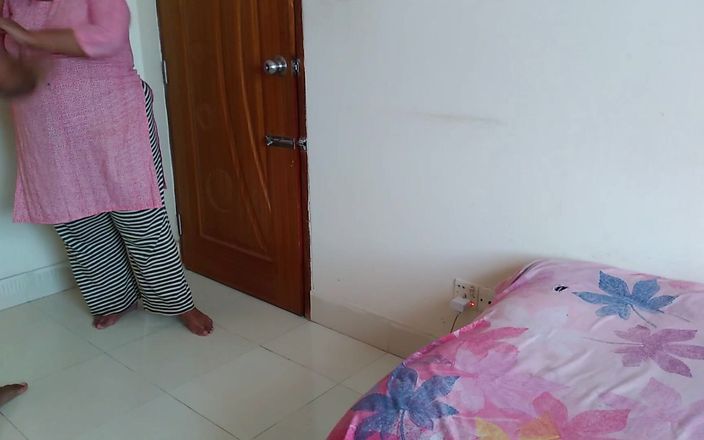 Aria Mia: Tamil Sexy Aunty Was Talking on Phone, When Naked Stepson...