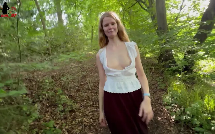 Bikergirl_97: Facial and Risky Sperm Walk in the Forest