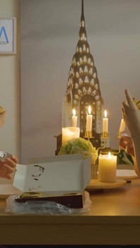 Lina y su nuevo novio pasan el día en casa explorando