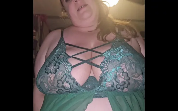 MrsPerfect69: Blowing and Riding