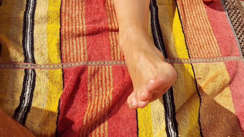 Selena701: Amator Blondă soție Matură Se Bucură De Soare