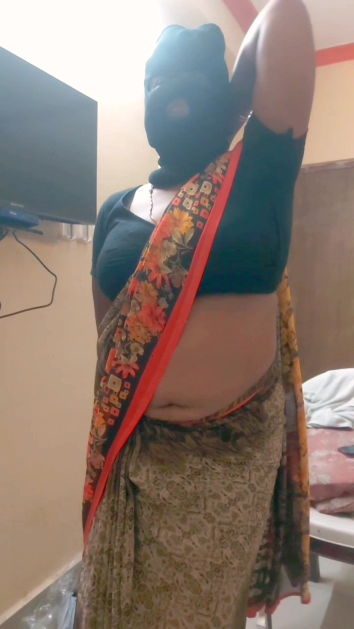 RenuRaj: Desi tamilská bbw manželka Maya Post Sex Nahá koupelna mytí...