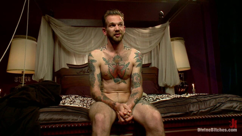 Divine Bitches by Kink: Un sur un million...