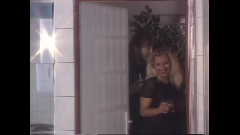 Just X Star: Wanita es siap untuk apa pun